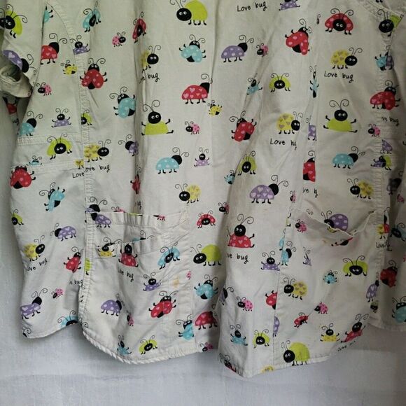 Scrubstar Scrub Top Ladybug Scrubs Love Bug Medical Vet Dental Women's XL *FLAW - Picture 4 of 12